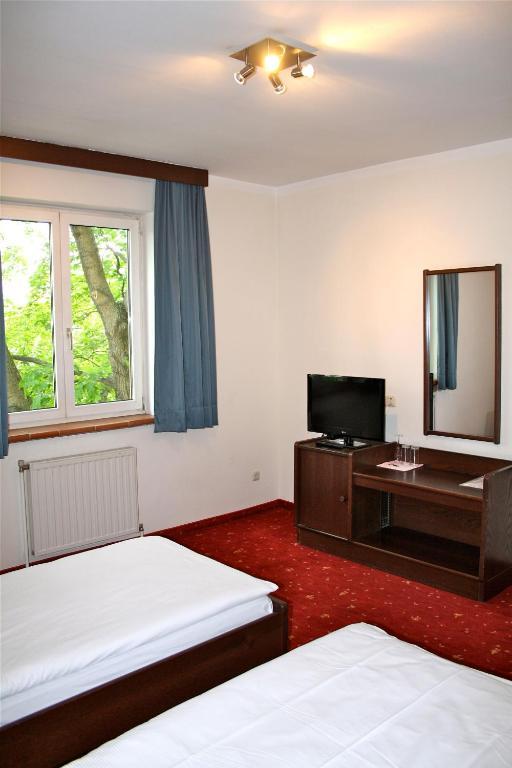 M\u00fcllner Hotel